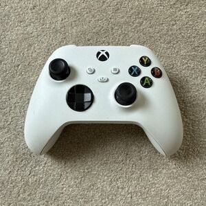 Official Microsoft Xbox One Wireless White Controller